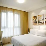 The Residence On River\'S Edge, Shanghai